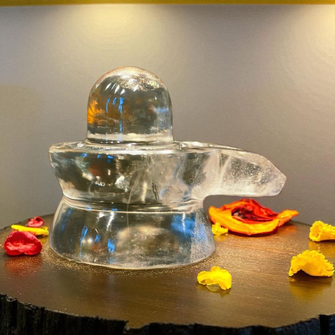Divine Crystal Shivling for Lord Shiva Puja | भगवान शिव की आराधना हेतु दिव्य स्फटिक शिवलिंग